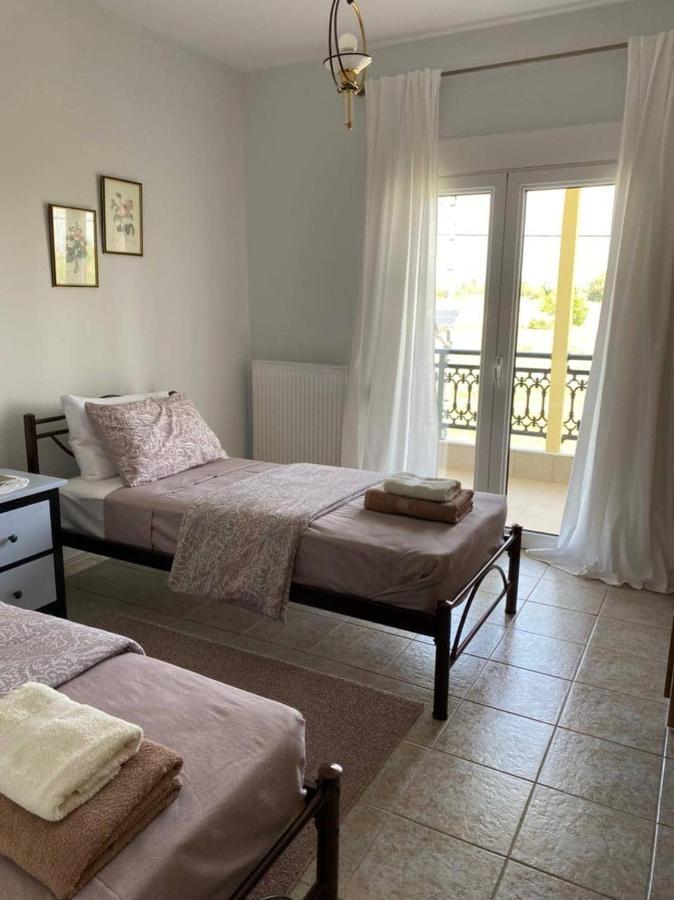 Polys Apartment And Paraskevi Studio With View Ptolemaida Exterior photo
