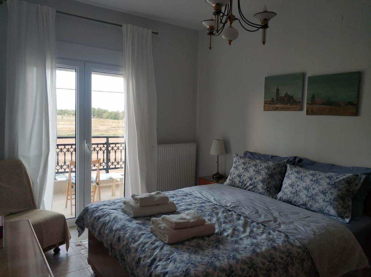 Polys Apartment And Paraskevi Studio With View Ptolemaida Exterior photo