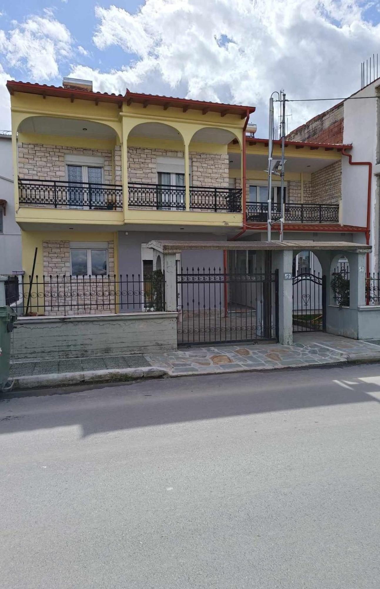 Polys Apartment And Paraskevi Studio With View Ptolemaida Exterior photo