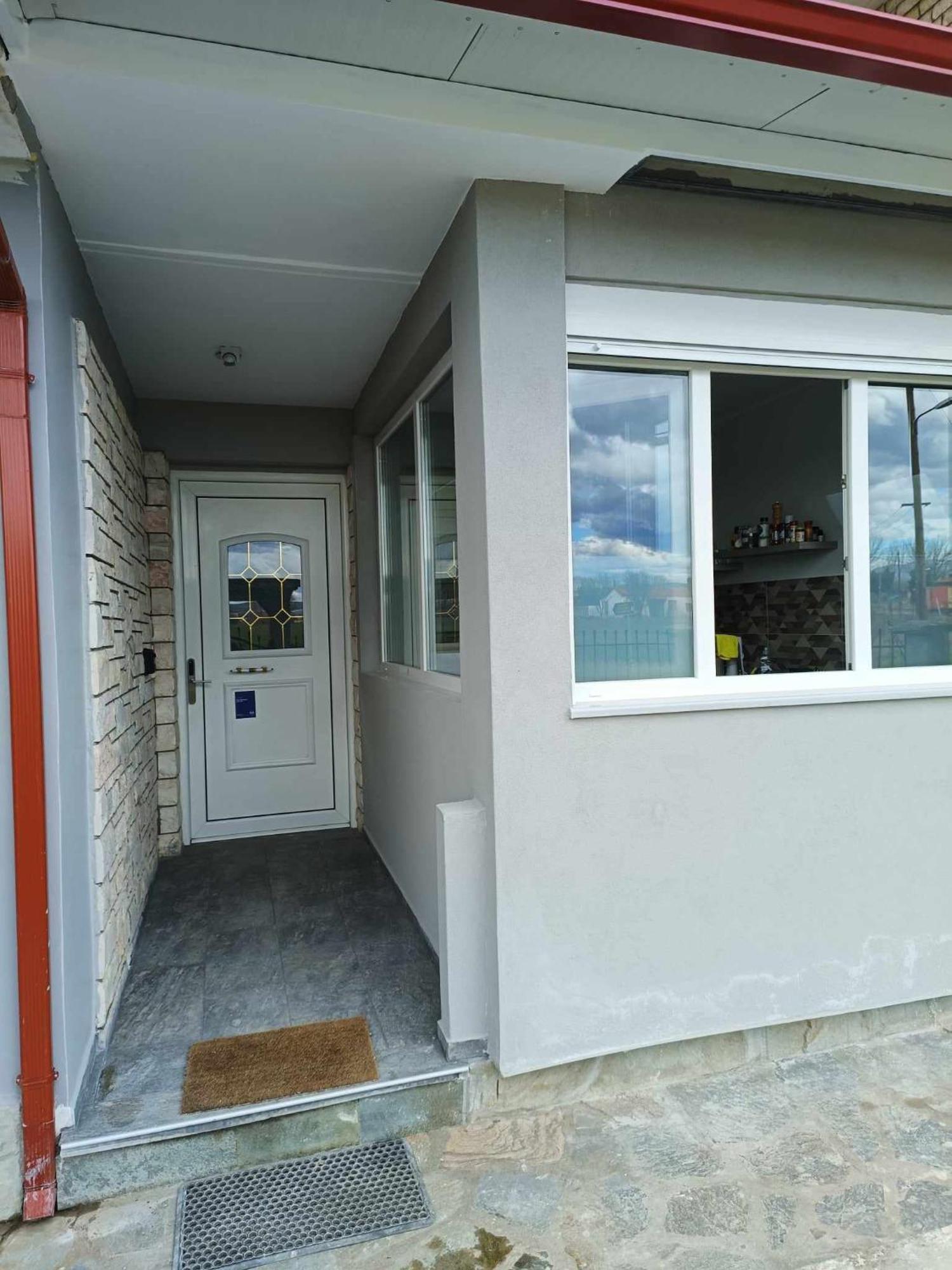 Polys Apartment And Paraskevi Studio With View Ptolemaida Exterior photo