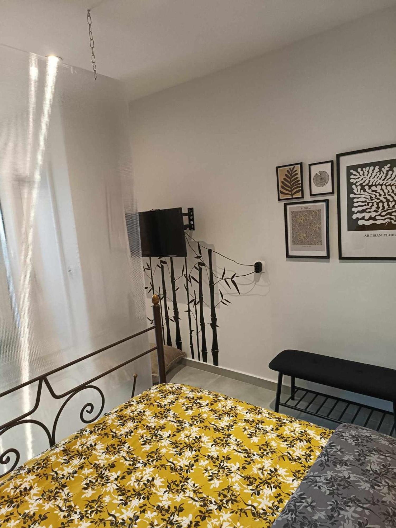 Polys Apartment And Paraskevi Studio With View Ptolemaida Exterior photo